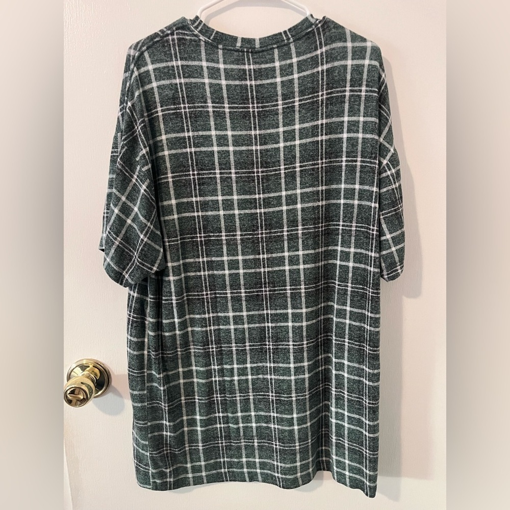 PINK Victoria’s Secret Flannel Night Shirt Oversized Plaid Green Cozy Small - Picture 7 of 9